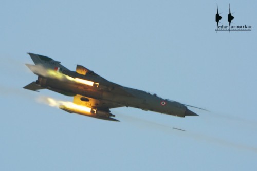 Máy bay chiến đấu MiG-21S tấn công tên lửa đối đất